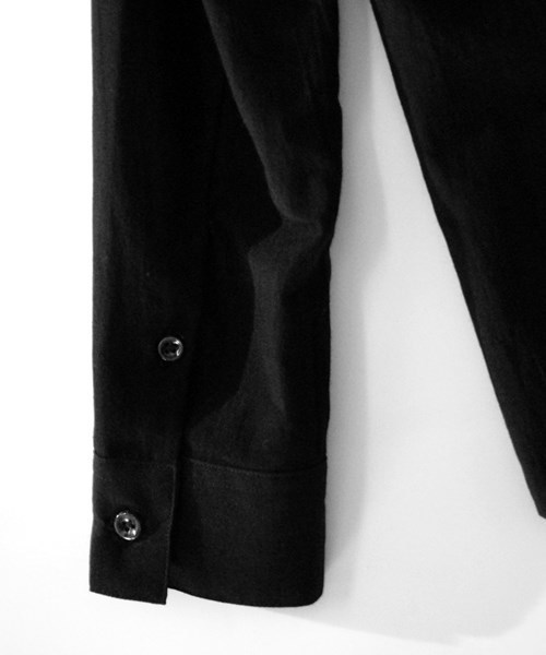 OURET（オーレット）の「RAYON COTTON TROPICAL WASHER REGULAR COLLAR SHIRT（シャツ/ブラウス・メンズ・ブラック/ホワイト・1/2/3）」の3枚目の写真