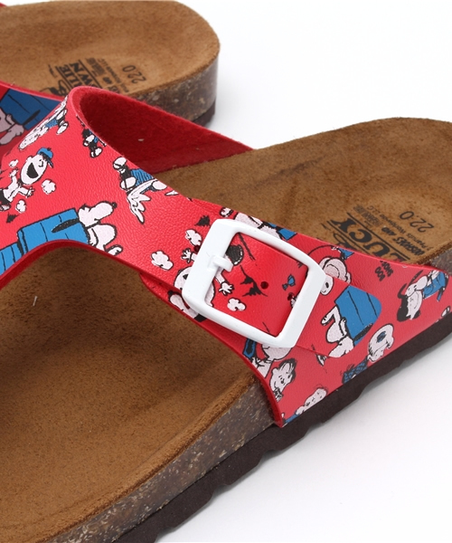BOOFOOWOO(ブーフーウー)の「スヌーピー顔赤いサンダル(サンダル・キッズ・レッド・20/18/15 /19/21/22/17/16)」の6枚目の写真