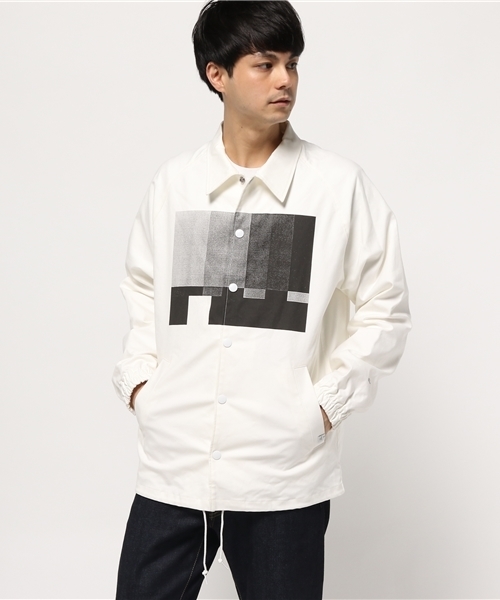 FACETASM(ファセッタズム)の「COLOR BER COACH JACKET(その他アウター・メンズ・ブラック/ホワイト・4/5/3)」の2枚目の写真