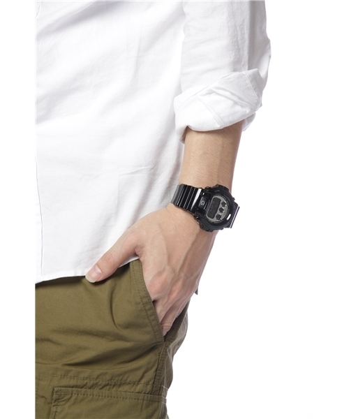 G-SHOCK（ジーショック）の「Metallic Colors（アナログ腕時計・メンズ・ブラック・FREE）」の7枚目の写真