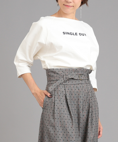 un dix cors（アンディコール）の「SINGLEOUTロゴTシャツ（Tシャツ/カットソー・レディース・オレンジ/ホワイト・ﾌﾘ-）」の2枚目の写真