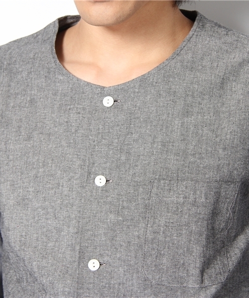 And A(アンドエー)の「ノーカラー2トーン長袖シャツ (ANSOMEONE)(シャツ/ブラウス・メンズ・ブラック/サックスブルー/オレンジ・42/44)」の6枚目の写真