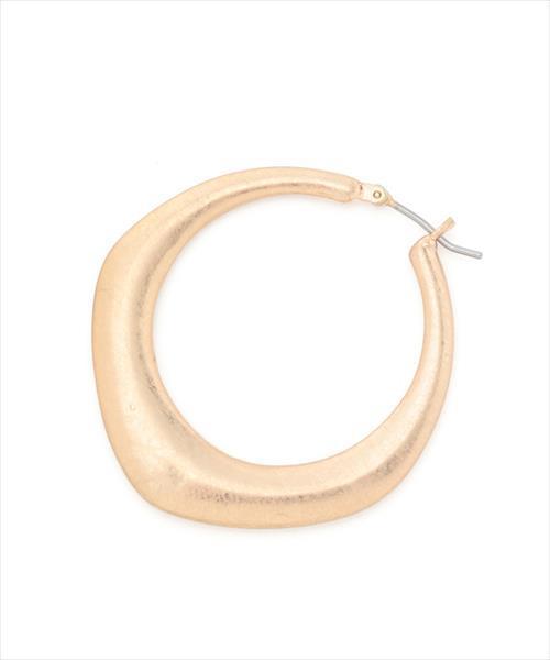 ADAM ET ROPE'（アダムエロペ）の「エッジフープピアス（ピアス（両耳用）・レディース・シルバー/ゴールド・FREE）」の4枚目の写真