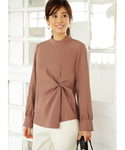 STYLE DELI(スタイルデリ)の「ツイストディテールブラウス(シャツ/ブラウス・レディース・アイボリー/ピンク・MEDIUM)」の21枚目の写真