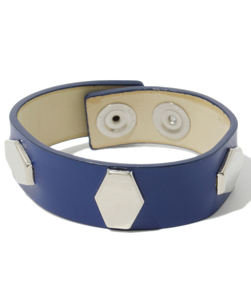 A BATHING APE(アベイシングエイプ)の「POINT HEXAGON WRIST BAND(バングル/リストバンド・メンズ・ブルー/レッド/ブラック・FREE)」の2枚目の写真