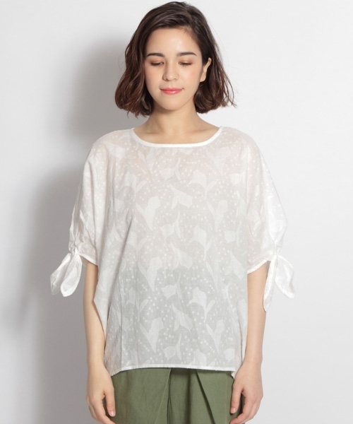 niko and...(ニコアンド)の「花ドビー袖リボンブラウス(シャツ/ブラウス・レディース・ホワイト/ネイビー/キャメル・MEDIUM/LARGE)」の7枚目の写真