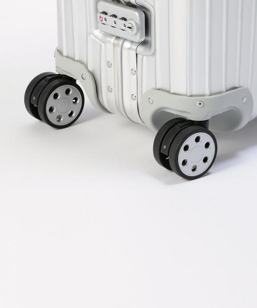 UNITED ARROWS（ユナイテッドアローズ）の「RIMOWA TOPAS 98L（スーツケース/キャリーバッグ・メンズ・シルバー・フリー）」の11枚目の写真