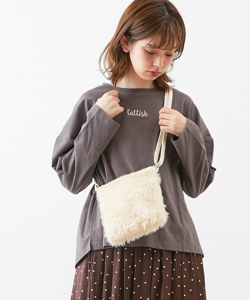 natural couture(ナチュラルクチュール)の「ちびロゴ刺繍ロンTシャツ(Tシャツ/カットソー・レディース・ベージュ/ブルー/アイボリー/ホワイト×ブラック/パープル系その他/スミクロ・FREE)」の18枚目の写真