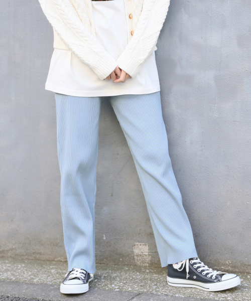 LOWRYS FARM（ローリーズファーム）の「カットリブパンツ　824433（その他パンツ・レディース・ブラック/アイボリー/ブルー/ベージュ・FREE）」の4枚目の写真