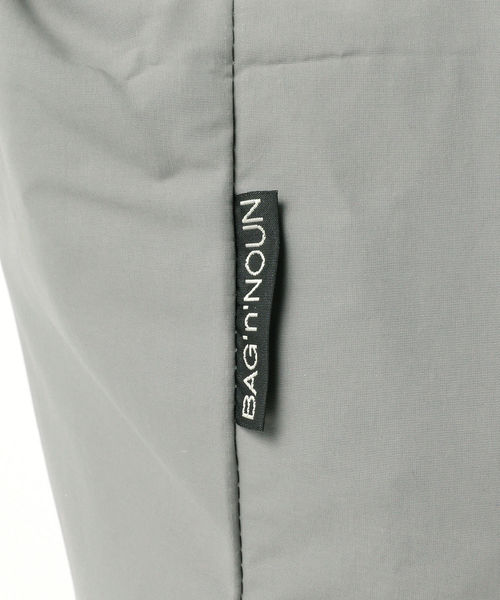 BAG'n'NOUN（バッグンナウン）の「BAG'n'NOUN / ナイロンショルダーバッグ M ＜UNISEX＞（ショルダーバッグ・メンズ・ブラック/グレー/レッド・ONE SIZE）」の18枚目の写真