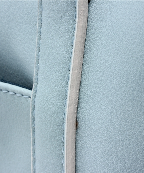 Cartonnage（カルトナージュ）の「【mini5月号　P.129掲載】松本アキさん着用商品 【LEGATO LARGO】ミニボストン2WAYショルダー（ボストンバッグ・レディース・ホワイト/サックスブルー/ライトピンク・FREE）」の6枚目の写真