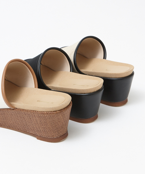 Au BANNISTER（オゥバニスター）の「【WEB限定】厚底ミュールサンダル（サンダル・レディース・ホワイト/ブラック/ベージュ・S/M/L）」の5枚目の写真