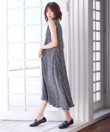 小花柄ノースリーブワンピース