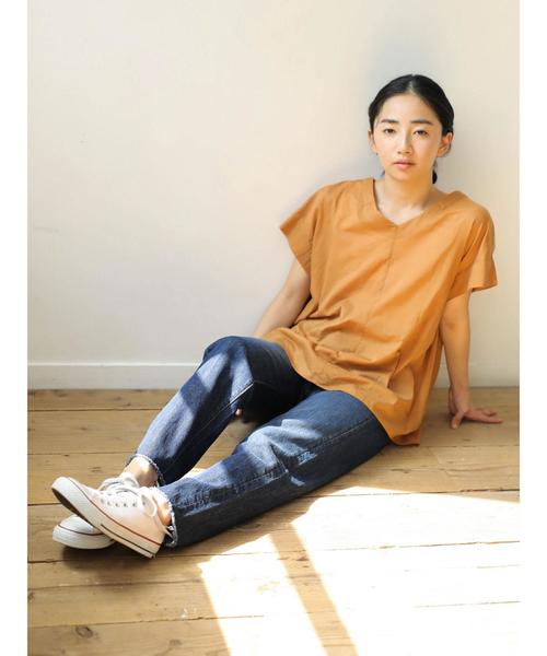 AMERICAN HOLIC（アメリカンホリック）の「Vネックバックねじりブラウス（シャツ/ブラウス・レディース・オフホワイト/ピンクベージュ/キャメル/ブラック/ストライプ/チェック/ブルー系その他5/その他5・FREE）」の10枚目の写真