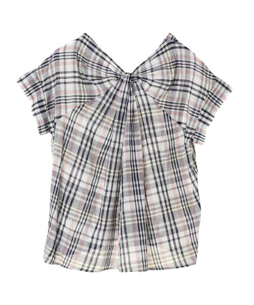 AMERICAN HOLIC（アメリカンホリック）の「Vネックバックねじりブラウス（シャツ/ブラウス・レディース・オフホワイト/ピンクベージュ/キャメル/ブラック/ストライプ/チェック/ブルー系その他5/その他5・FREE）」の15枚目の写真