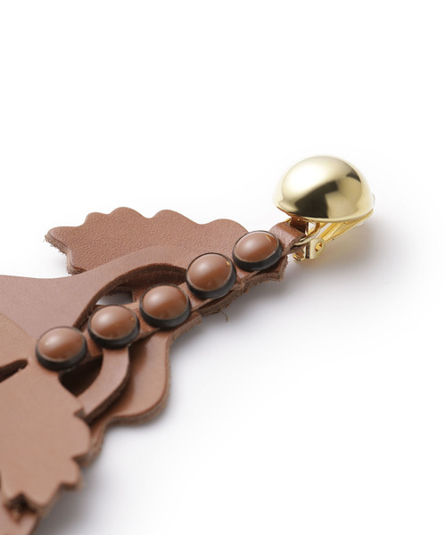 THE Dallas（ザ・ダラス）の「【THE Dallas(ザ ダラス)】レザーシャドーイヤリング D9A-65（イヤリング・レディース・ベージュ/キャメル・FREE）」の10枚目の写真