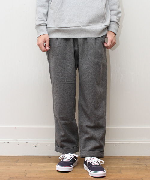 Gramicci（グラミチ）の「GRAMICCI / グラミチ ウールタックテーパード WOOL TUCK TAPERED（その他パンツ・メンズ・チャコールグレー/ブラック/グレー/キャメル・S/M/L/XL）」の3枚目の写真