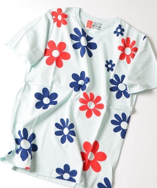 SHIPS GENERAL SUPPLY（シップスジェネラルサプライ）の「SGS: フラワーパターン プリントTee■（Tシャツ/カットソー・メンズ・ホワイト/レッド/ブラック/グリーン/ライトブルー/ライトグリーン/ネイビー/マルチ/ブルー系その他2/ブルー系その他・MEDIUM/X-LARGE/SMALL/LARGE）」の6枚目の写真