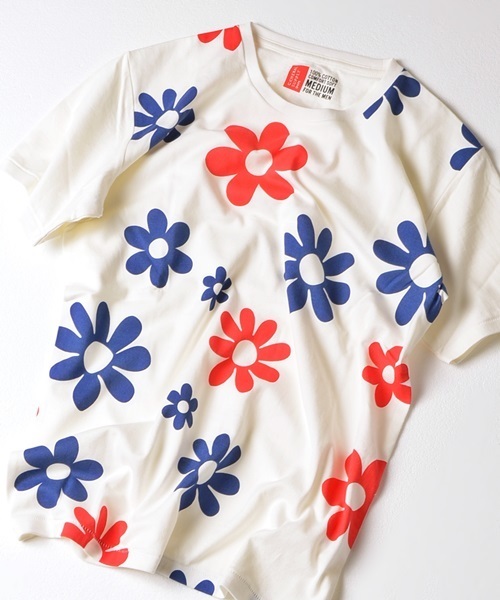 SHIPS GENERAL SUPPLY（シップスジェネラルサプライ）の「SGS: フラワーパターン プリントTee■（Tシャツ/カットソー・メンズ・ホワイト/レッド/ブラック/グリーン/ライトブルー/ライトグリーン/ネイビー/マルチ/ブルー系その他2/ブルー系その他・MEDIUM/X-LARGE/SMALL/LARGE）」の20枚目の写真