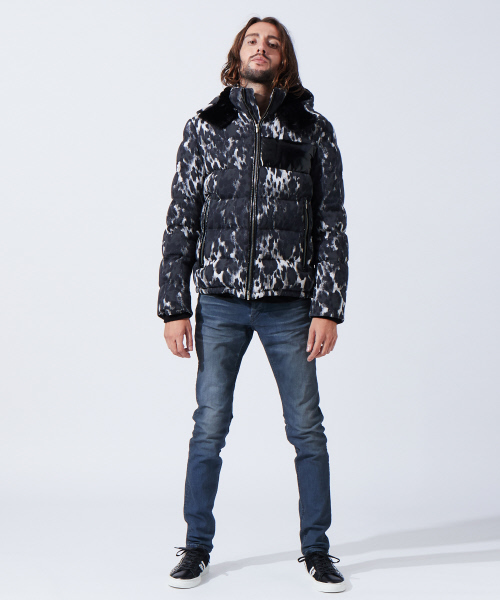 5351 POUR LES HOMMES(ゴーサンゴーイチプールオム)の「レオパード×グローブレザー ダウンジャケット(ダウンジャケット/コート・メンズ・ブラック・44/46/48/50)」の4枚目の写真