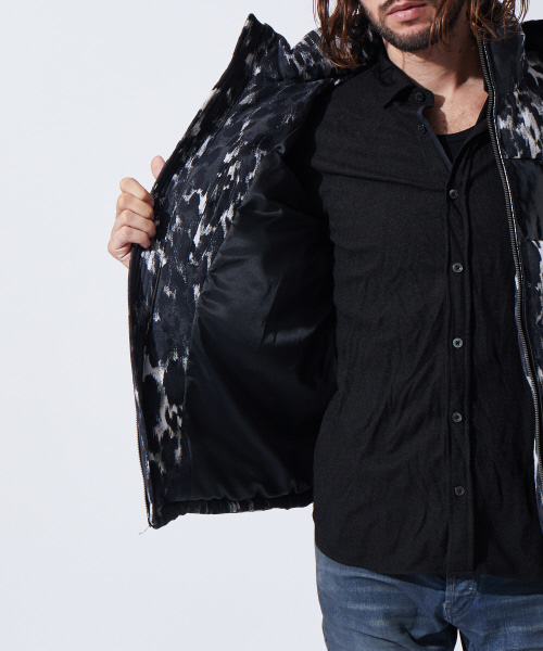 5351 POUR LES HOMMES(ゴーサンゴーイチプールオム)の「レオパード×グローブレザー ダウンジャケット(ダウンジャケット/コート・メンズ・ブラック・44/46/48/50)」の6枚目の写真