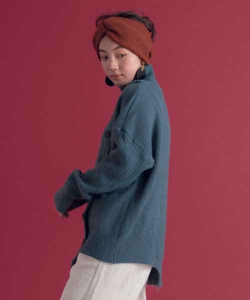 Libra Cue(リブラ キュー)の「Libra サイドボタンタートルニット(ニット/セーター・レディース・ブラック/ベージュ/ブルー・FREE)」の22枚目の写真