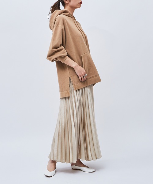 Russell Athletic(ラッセルアスレティック)の「Bookstore Sweat Pullover Hoodie&Shorts(セットアップ)(スウェット・レディース・ブルー/ブラウン系その他2・1)」の4枚目の写真