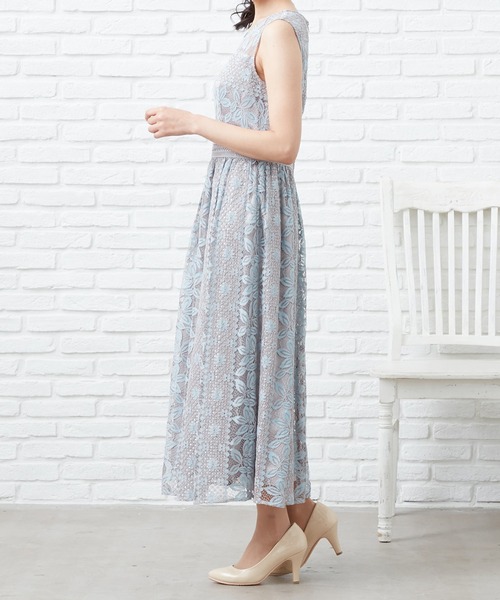 CARETTE(カレット)の「ストライプレースロングドレス(ドレス・レディース・グレイッシュブルー/イエロー×グレー/ライラック・9号/13号/11号)」の11枚目の写真