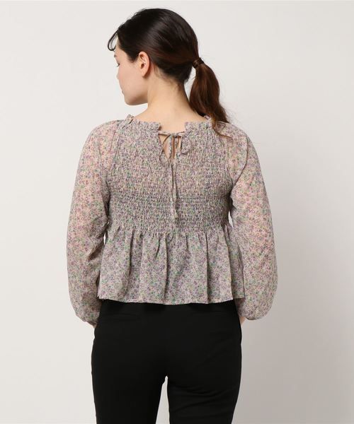 flower（フラワー）の「スキッパーシャーリングブラウス（シャツ