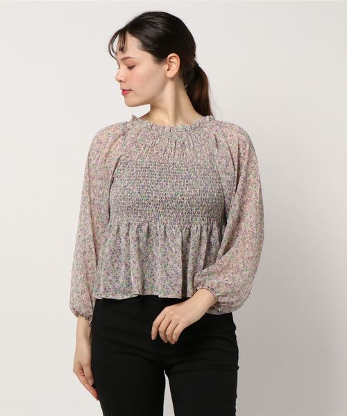 flower（フラワー）の「スキッパーシャーリングブラウス（シャツ