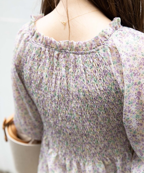 flower(フラワー)の「スキッパーシャーリングブラウス(シャツ/ブラウス・レディース・ホワイト/イエロー・FREE)」の15枚目の写真