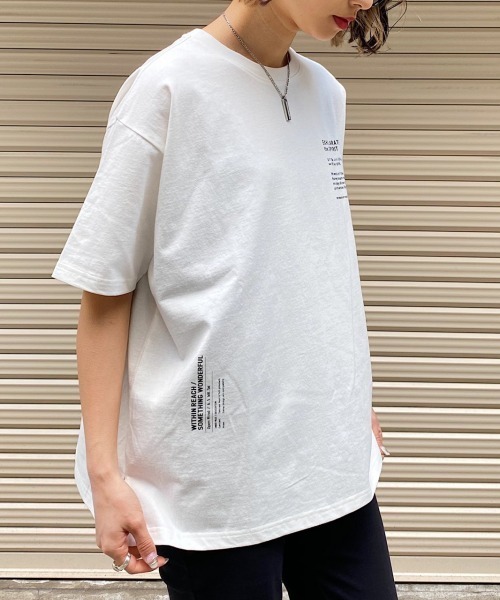 PAGEBOY（ページボーイ）の「バックフォトTEE（Tシャツ/カットソー・レディース・ブラック/オフホワイト/チャコールグレー・FREE）」の4枚目の写真
