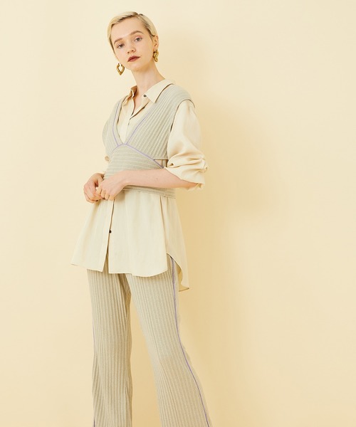 STUDIOUS（ステュディオス）の「【STUDIOUS】ラインリブニットビスチェ（ベスト・レディース・ベージュ/ブラック・FREE）」の22枚目の写真