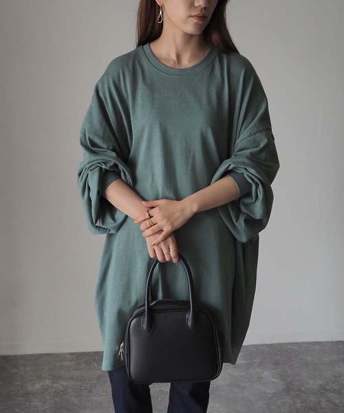 Riberry（リベリー）の「バックスリットオーバーサイズプルオーバー（チュニック・レディース・オフホワイト/ブラック/ブラウン/ベージュ/パープル/グリーン・FREE）」の18枚目の写真