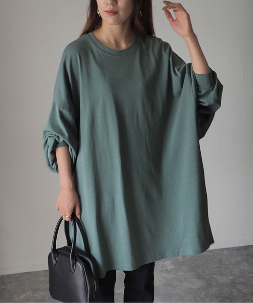 Riberry（リベリー）の「バックスリットオーバーサイズプルオーバー（チュニック・レディース・オフホワイト/ブラック/ブラウン/ベージュ/パープル/グリーン・FREE）」の19枚目の写真