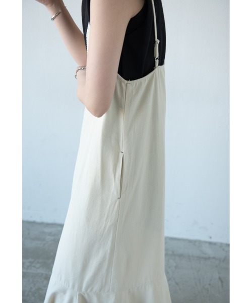 Aunt Marie's(アントマリーズ)の「マーメイドフレアキャミワンピース(ワンピース・レディース・ブラック/ネイビー/アイボリー・FREE)」の6枚目の写真