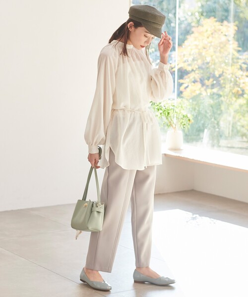 grove(グローブ)の「【新カラー追加】やわここち(R)Vカットスクエアパンプス(パンプス・レディース・サックスブルー/ベージュ/ブラック/アイボリー/ガンメタ/ダークブラウン/ブラック系3・20/25/30/35/50/40/45)」の20枚目の写真