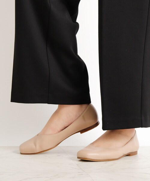 grove(グローブ)の「【新カラー追加】やわここち(R)Vカットスクエアパンプス(パンプス・レディース・サックスブルー/ベージュ/ブラック/アイボリー/ガンメタ/ダークブラウン/ブラック系3・20/25/30/35/50/40/45)」の9枚目の写真