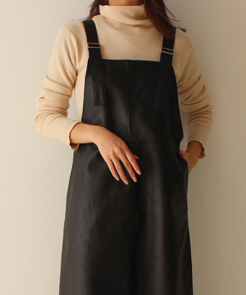 MODE ROBE（モードローブ）の「フェイクレザージャンパースカート（ジャンパースカート・レディース・アイボリー/ブラック・FREE）」の13枚目の写真
