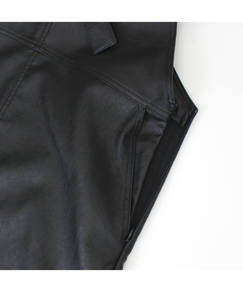 MODE ROBE（モードローブ）の「フェイクレザージャンパースカート（ジャンパースカート・レディース・アイボリー/ブラック・FREE）」の9枚目の写真