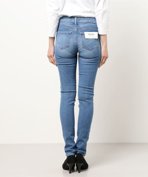 SOMETHING（サムシング）の「【SOMETHING】「COOL」 デニムスキニーパンツ（デニムパンツ・レディース・ライトインディゴブルー・25inch/26inch/27inch/28inch/29inch）」の2枚目の写真