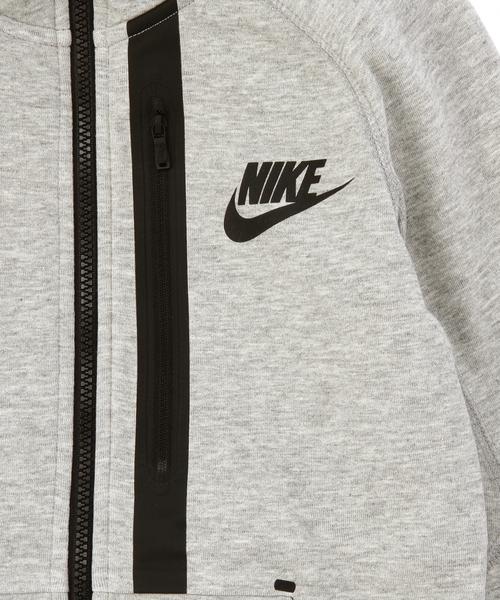 green label relaxing(グリーンレーベルリラクシング)の「【JUNIOR】NIKEテックフリースジップフーディ(パーカー・キッズ・グレー・130/140/150)」の8枚目の写真