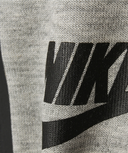 green label relaxing(グリーンレーベルリラクシング)の「【JUNIOR】NIKEテックフリースジップフーディ(パーカー・キッズ・グレー・130/140/150)」の3枚目の写真