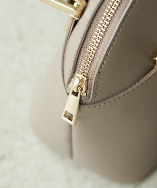 ROPE' PICNIC（ロペピクニック）の「【軽量】レクタンメタルミニラウンドボストン＆ショルダーバッグ（ショルダーバッグ・レディース・ブラック/キャメル/ベージュ系その他/イエロー/レッド系その他2/ライトグリーン/ダークブラウン・FREE）」の11枚目の写真