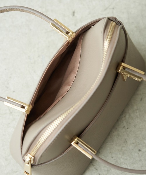 ROPE' PICNIC（ロペピクニック）の「【軽量】レクタンメタルミニラウンドボストン＆ショルダーバッグ（ショルダーバッグ・レディース・ブラック/キャメル/ベージュ系その他/イエロー/レッド系その他2/ライトグリーン/ダークブラウン・FREE）」の13枚目の写真