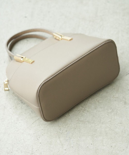 ROPE' PICNIC（ロペピクニック）の「【軽量】レクタンメタルミニラウンドボストン＆ショルダーバッグ（ショルダーバッグ・レディース・ブラック/キャメル/ベージュ系その他/イエロー/レッド系その他2/ライトグリーン/ダークブラウン・FREE）」の15枚目の写真