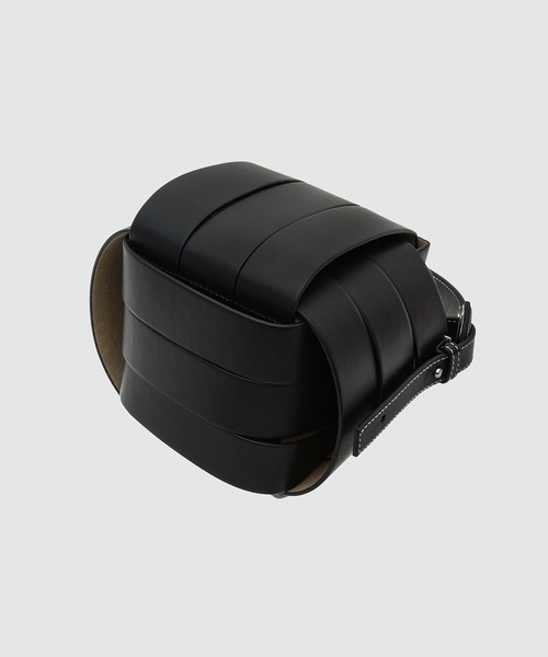 関税送料込 JW ANDERSON テリー ハンドバッグ ノット付き JW Anderson（ジェイダブリューアンダーソン）の「KNOT BAG