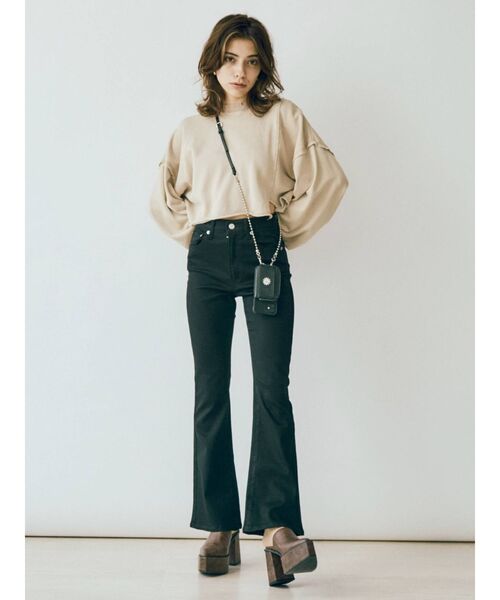 EVRIS（エヴリス）の「ボールチェーンiPhone12/12Proケース（スマホケース/カバー・レディース・ブラック/ブラウン・FREE）」の10枚目の写真