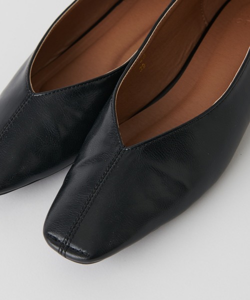 un dix cors（アンディコール）の「mionotis(ミオノティス)　スクエアトゥフラットパンプス（パンプス・レディース・ブラウン/ブラック/ホワイト系その他・37/36/38）」の9枚目の写真