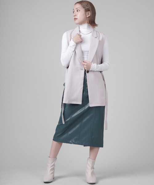 SPINNS（スピンズ）の「フェイクレザー ストレッチショートヒールブーツ（ブーツ・レディース・ホワイト/ブラック/ベージュ/アイボリー・LL/M/L）」の22枚目の写真